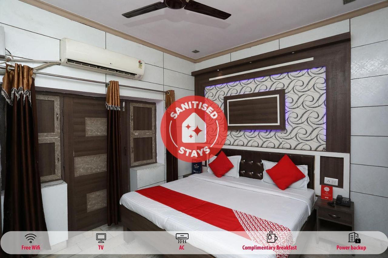 Oyo 29411 Hotel Vanshika Agra  Zewnętrze zdjęcie