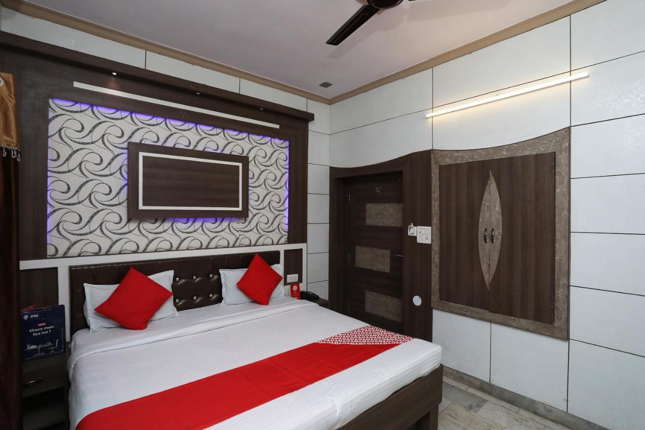 Oyo 29411 Hotel Vanshika Agra  Zewnętrze zdjęcie