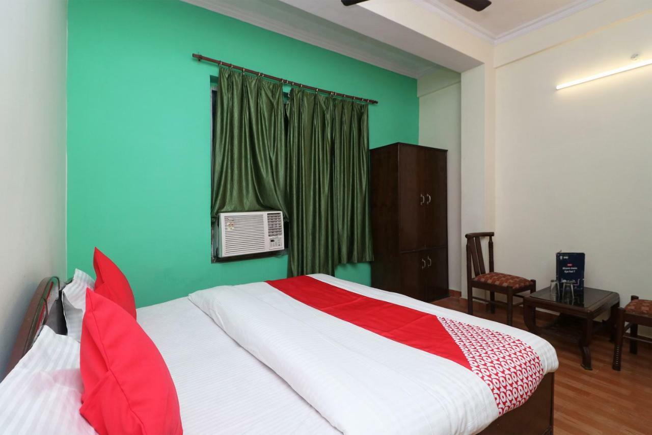 Oyo 29411 Hotel Vanshika Agra  Zewnętrze zdjęcie