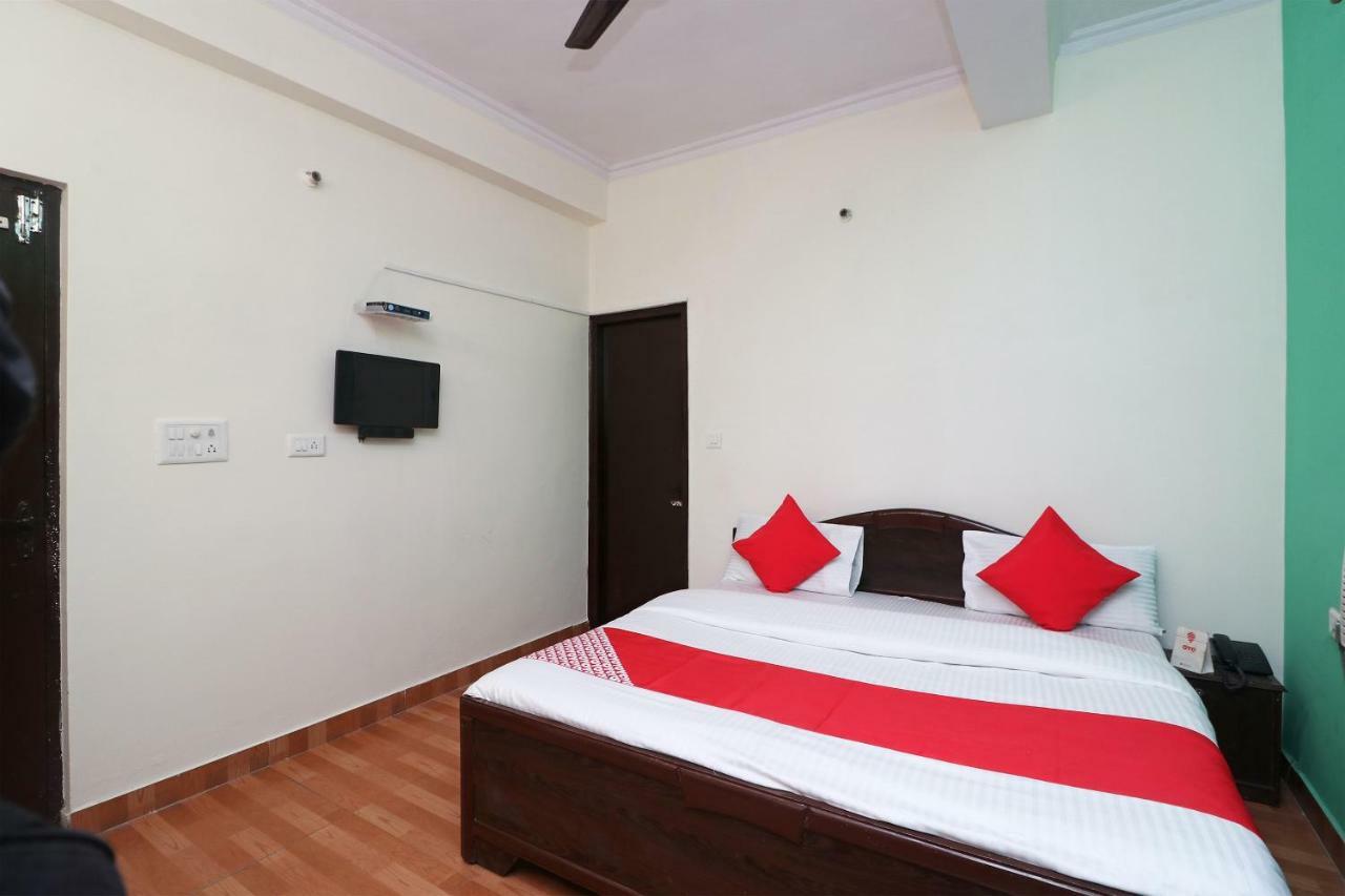 Oyo 29411 Hotel Vanshika Agra  Zewnętrze zdjęcie