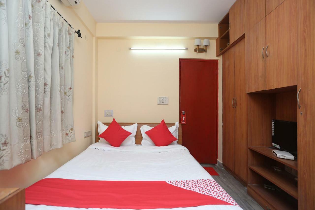 Oyo 29411 Hotel Vanshika Agra  Zewnętrze zdjęcie