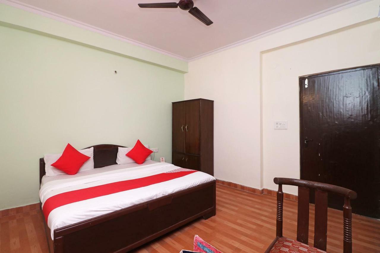 Oyo 29411 Hotel Vanshika Agra  Zewnętrze zdjęcie