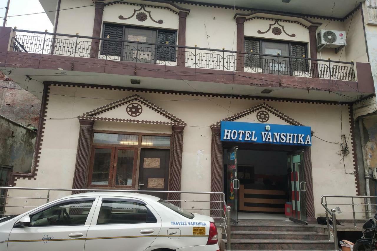 Oyo 29411 Hotel Vanshika Agra  Zewnętrze zdjęcie