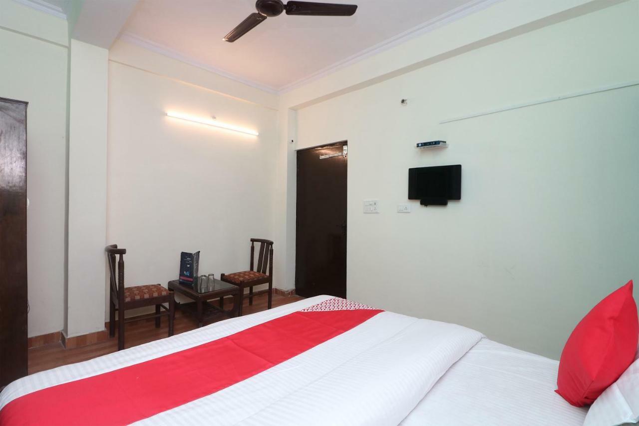 Oyo 29411 Hotel Vanshika Agra  Zewnętrze zdjęcie