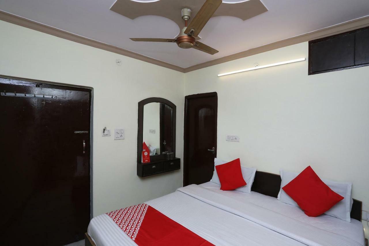 Oyo 29411 Hotel Vanshika Agra  Zewnętrze zdjęcie